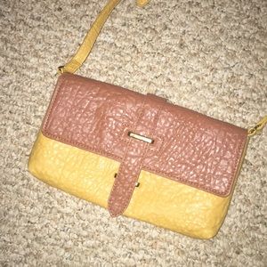Steve Madden cross over bag